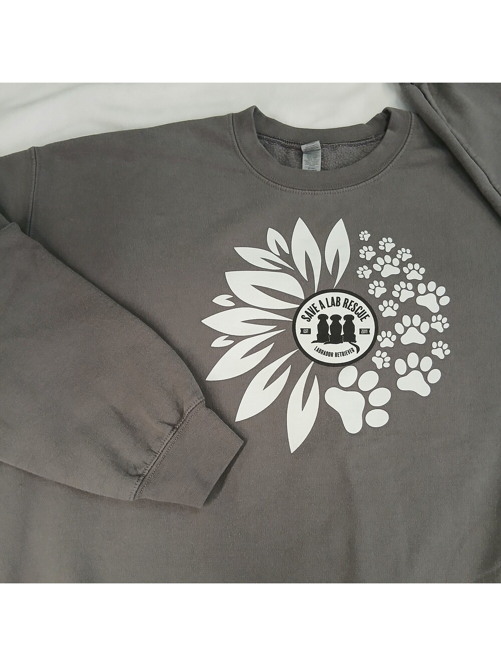 Save A Lab Rescue Sweatshirt XL Gray Sunflower Paw Prints Crewneck Pullover
